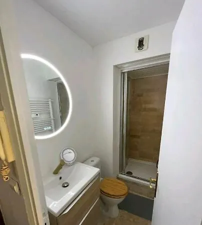 Apartamento Joli Proche De La Mer. Agde